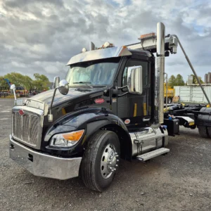 Palfinger Hooklift PHT22M  | Custom Truck | OEH | Lifting & Handling Equipment Specialist