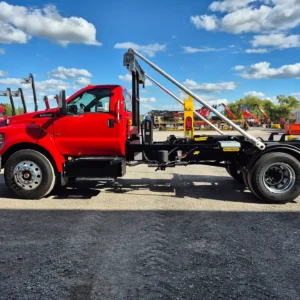 Hooklift Model PHT 160 | Custom Truck | OEH | Lifting & Handling Equipment Specialist