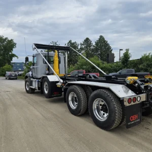 Hooklift – T 50 – 05 | Custom Truck | OEH | Lifting & Handling Equipment Specialist